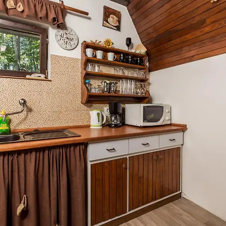 2 Bedroom Beautiful Home In Cavle